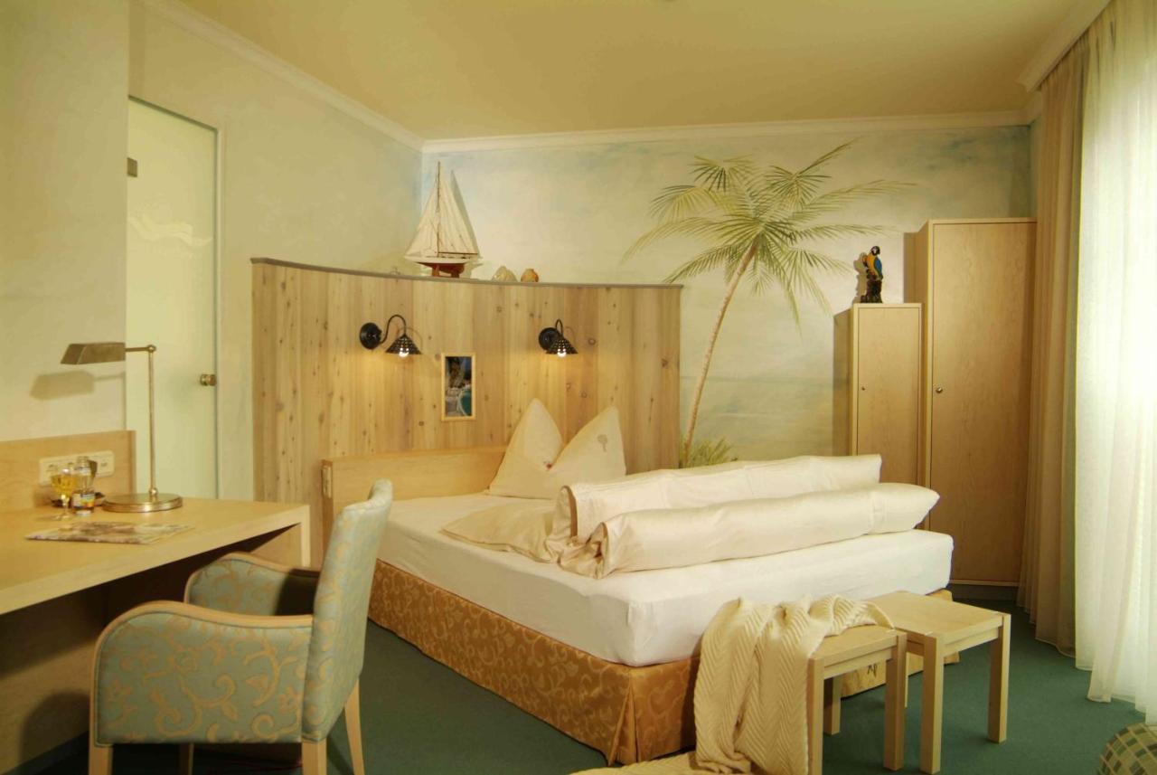 Flair Hotel Zum Schwarzen Reiter Horgau Buitenkant foto