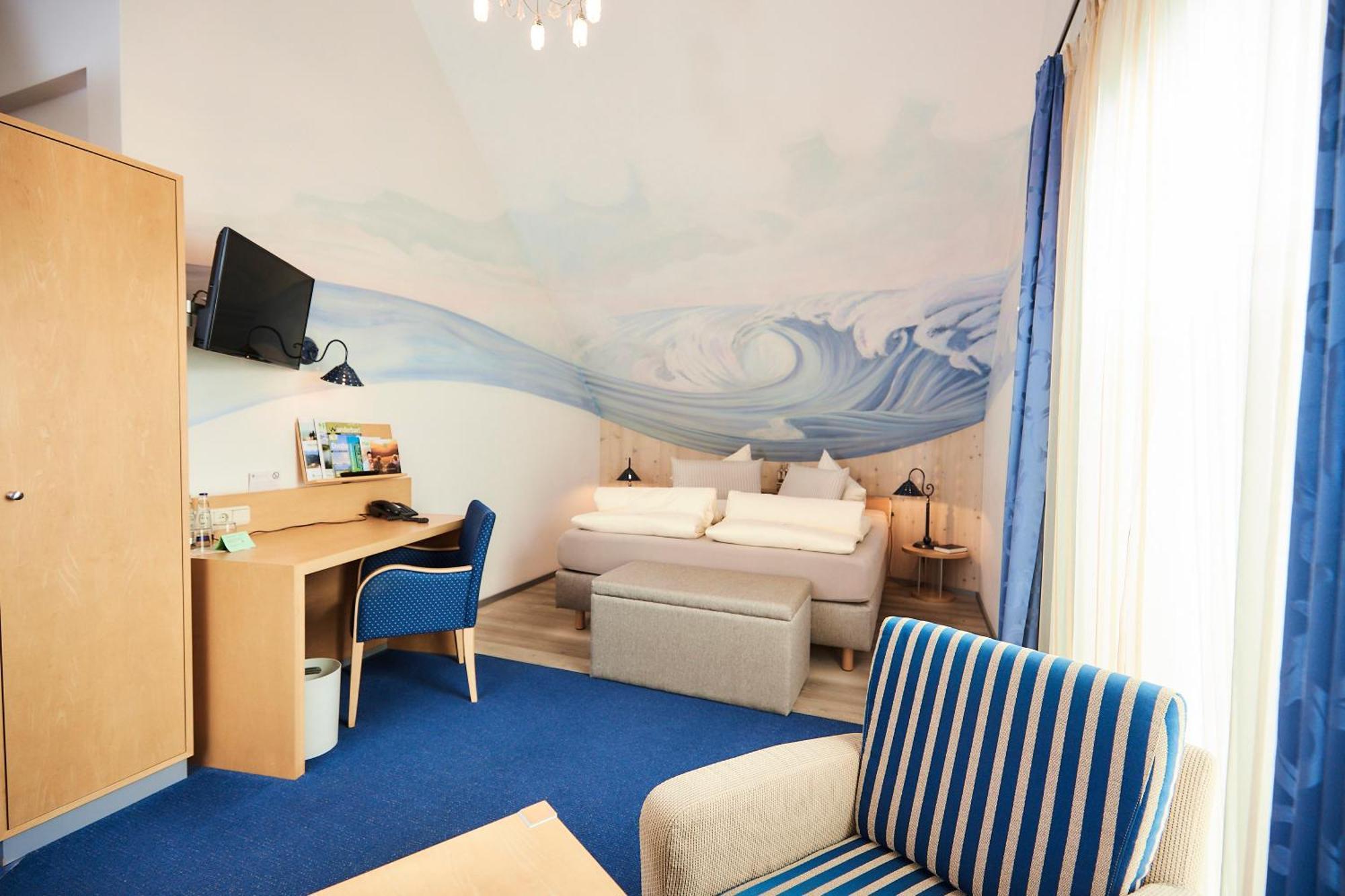 Flair Hotel Zum Schwarzen Reiter Horgau Buitenkant foto